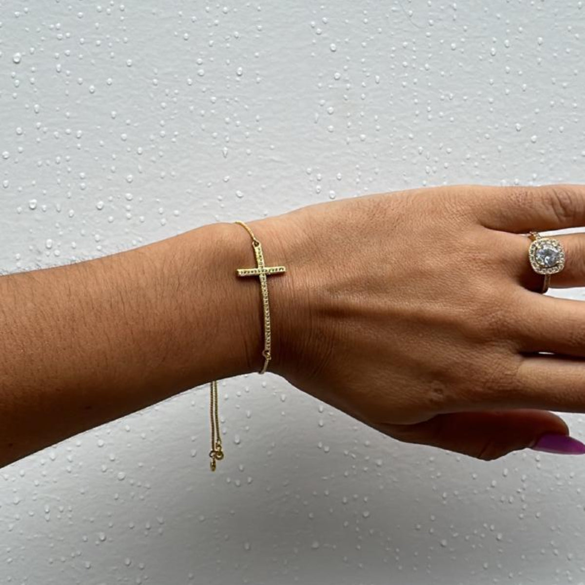 Adjustable Cruz bracelet