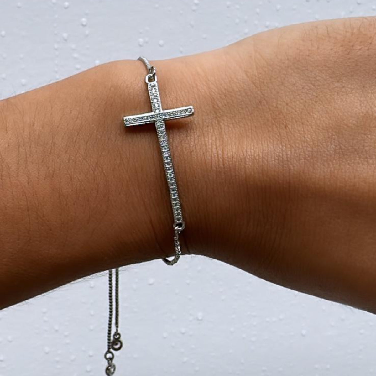 Adjustable Cruz bracelet
